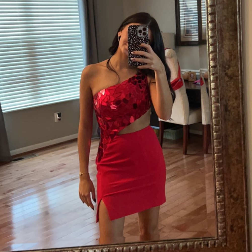 sherri hill 55132 IN RED